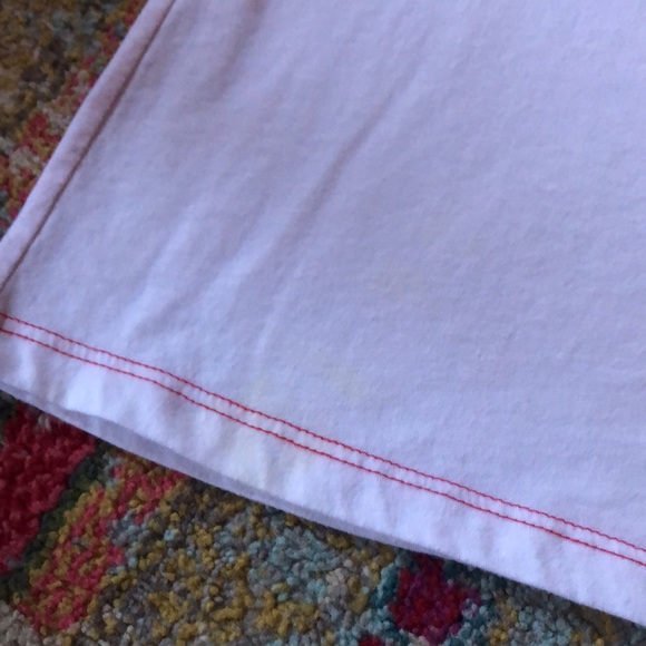 🧜🏼‍♀️3 for $15 item!🧜🏼‍♀️ short sleeve Monterey v neck tee - Picture 4 of 4